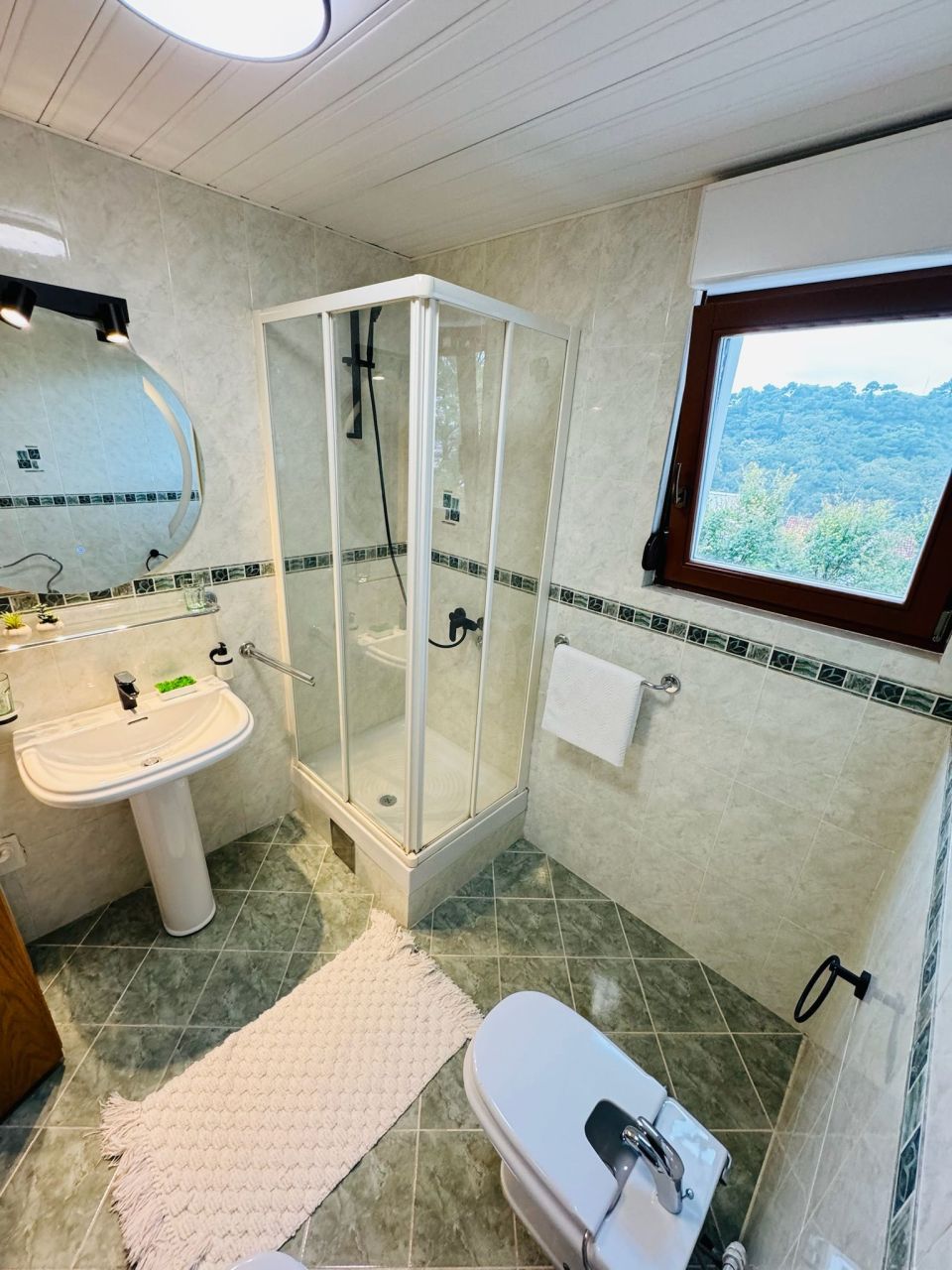 Flat in Petrovac, Montenegro, 167 m² - picture 2