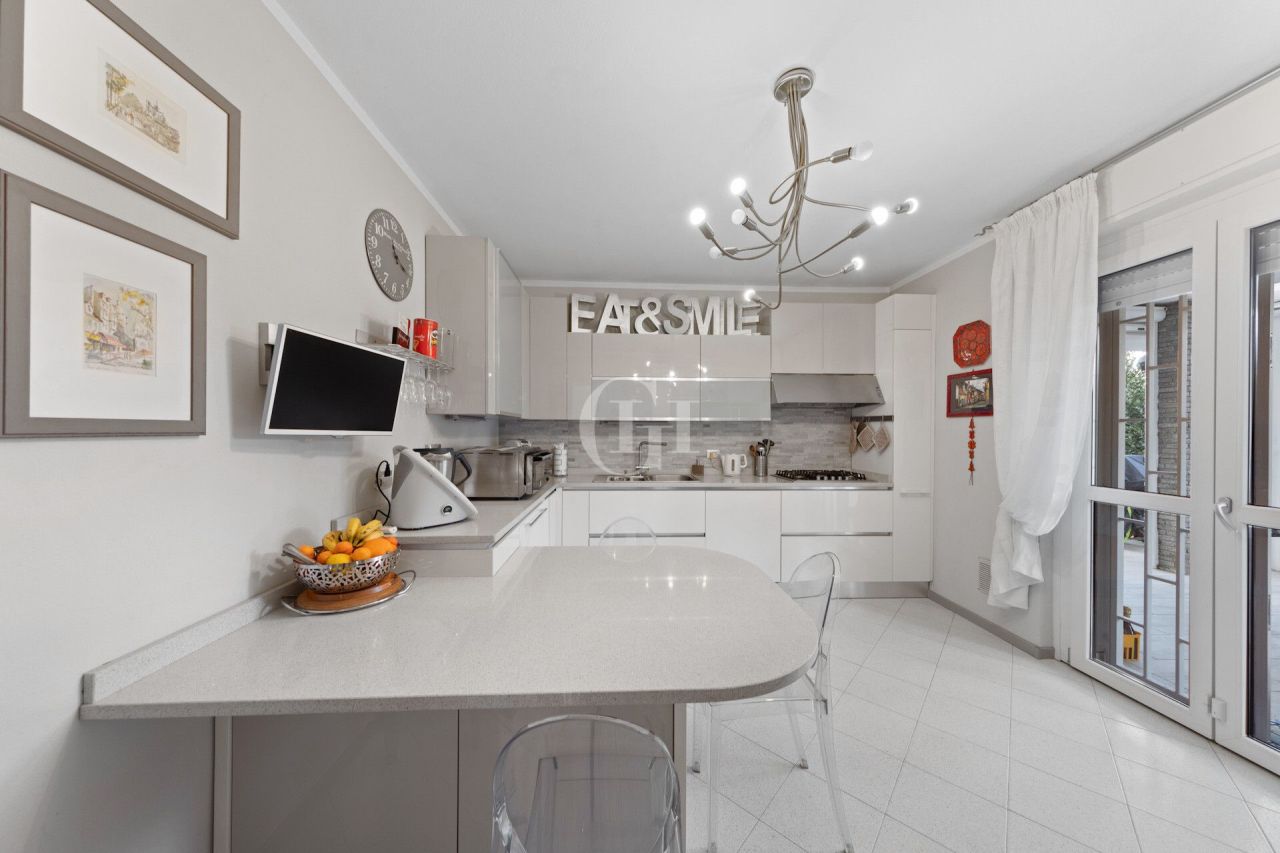 Villa sul Lago di Garda, Italia, 215 m² - foto 6