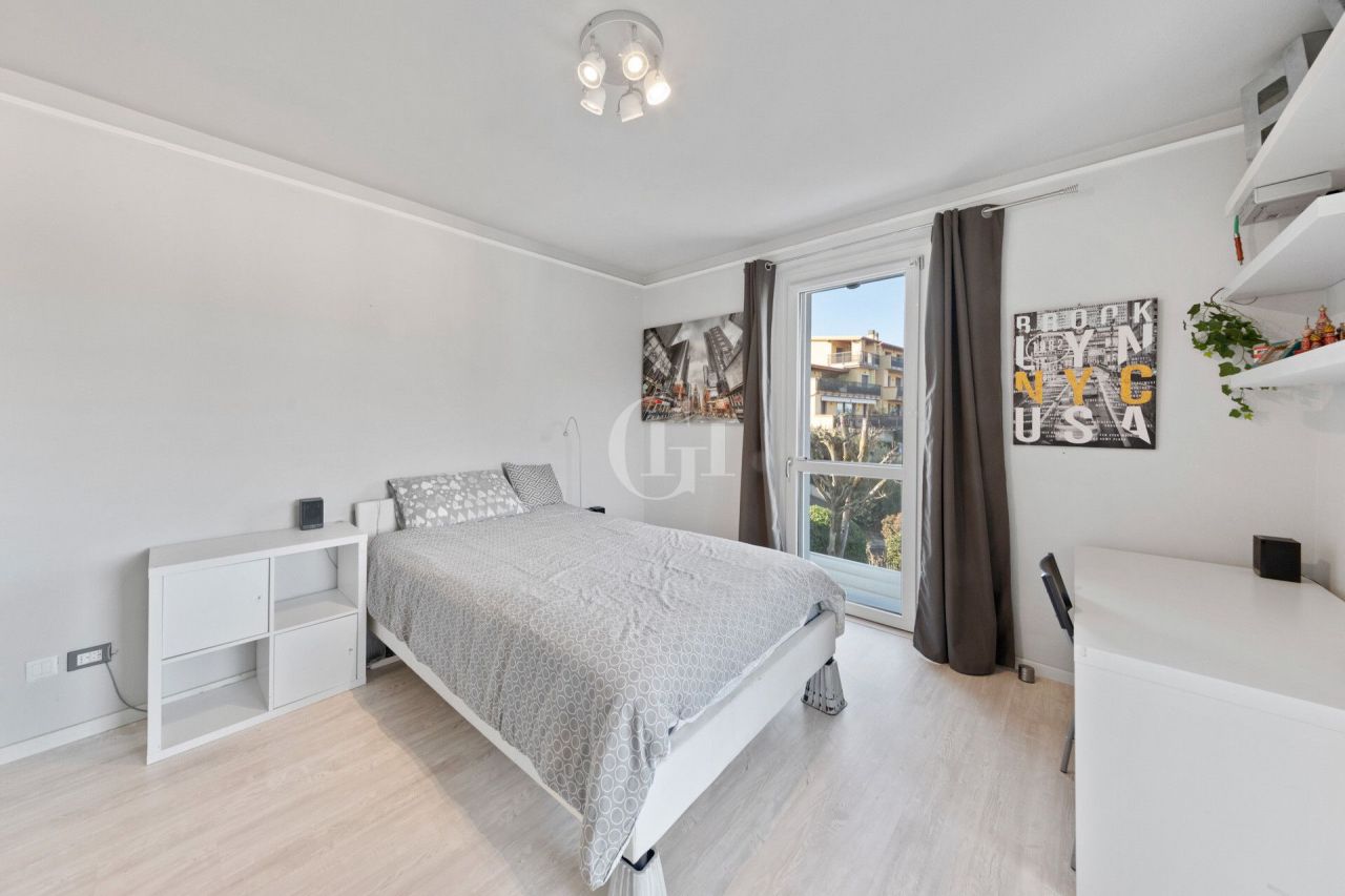 Villa sul Lago di Garda, Italia, 215 m² - foto 12