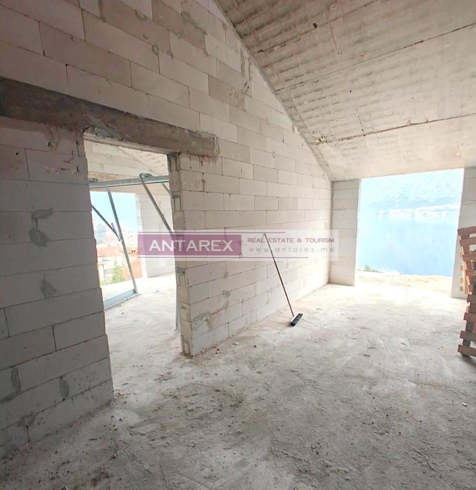 Apartment in Prcanj, Montenegro, 38.6 m² - picture 12