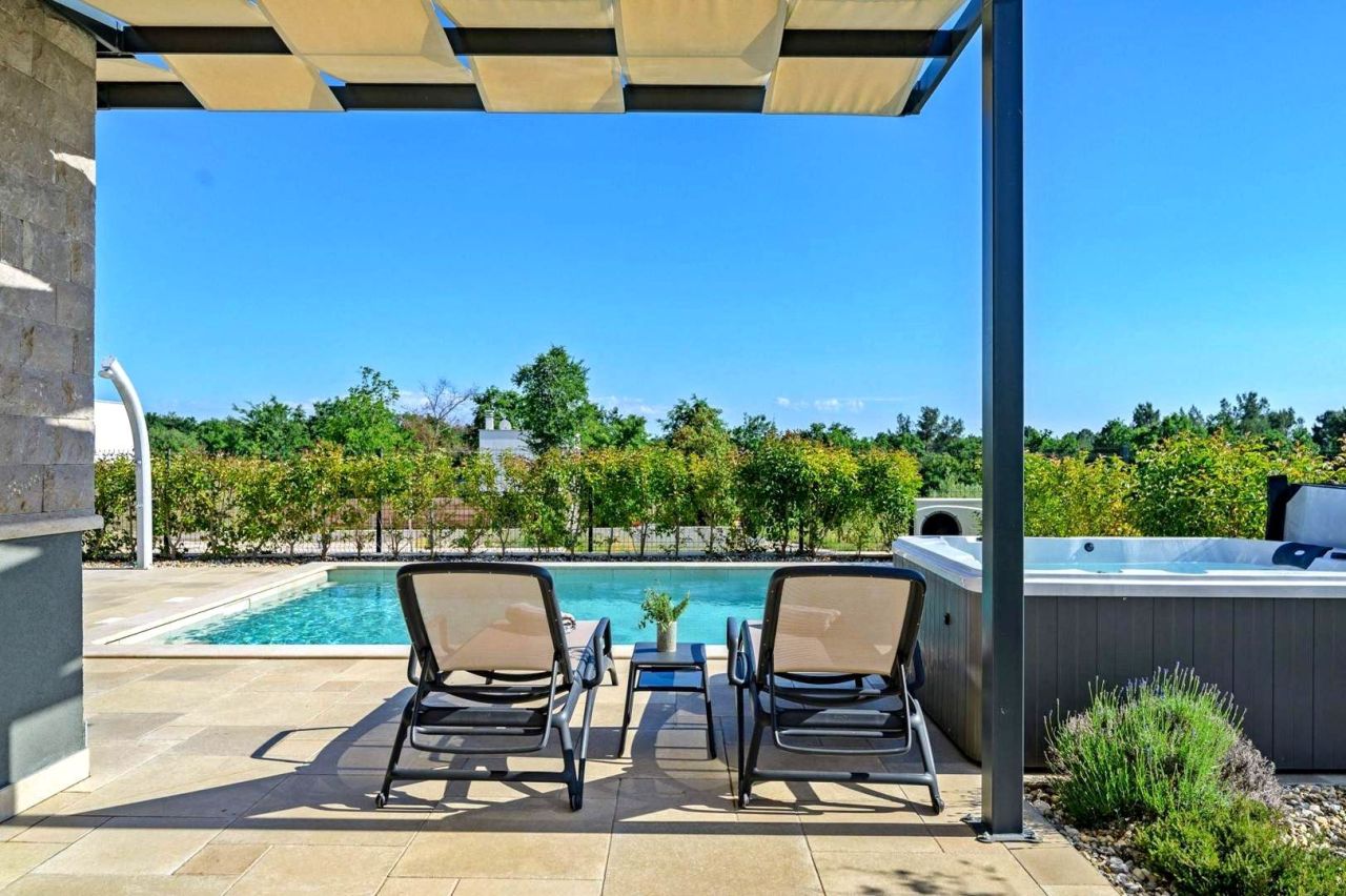 Villa à Poreč, Croatie, 155 m² - image 5