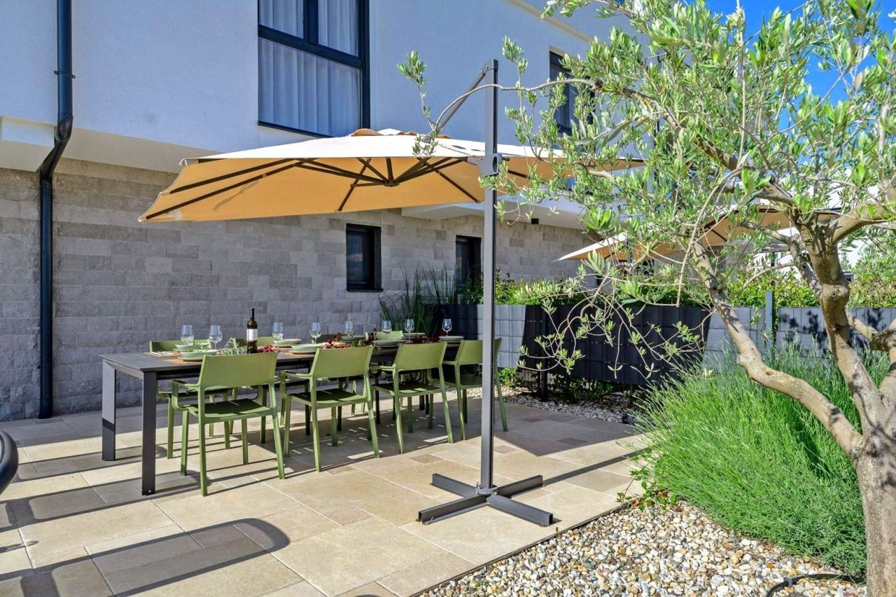 Villa à Poreč, Croatie, 155 m² - image 14