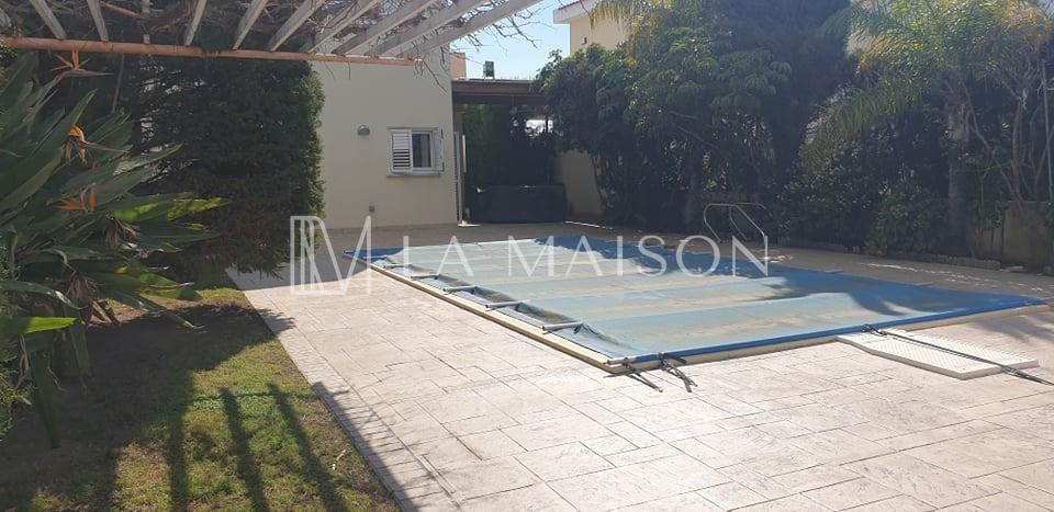 House in Larnaca, Cyprus, 130 m² - picture 1