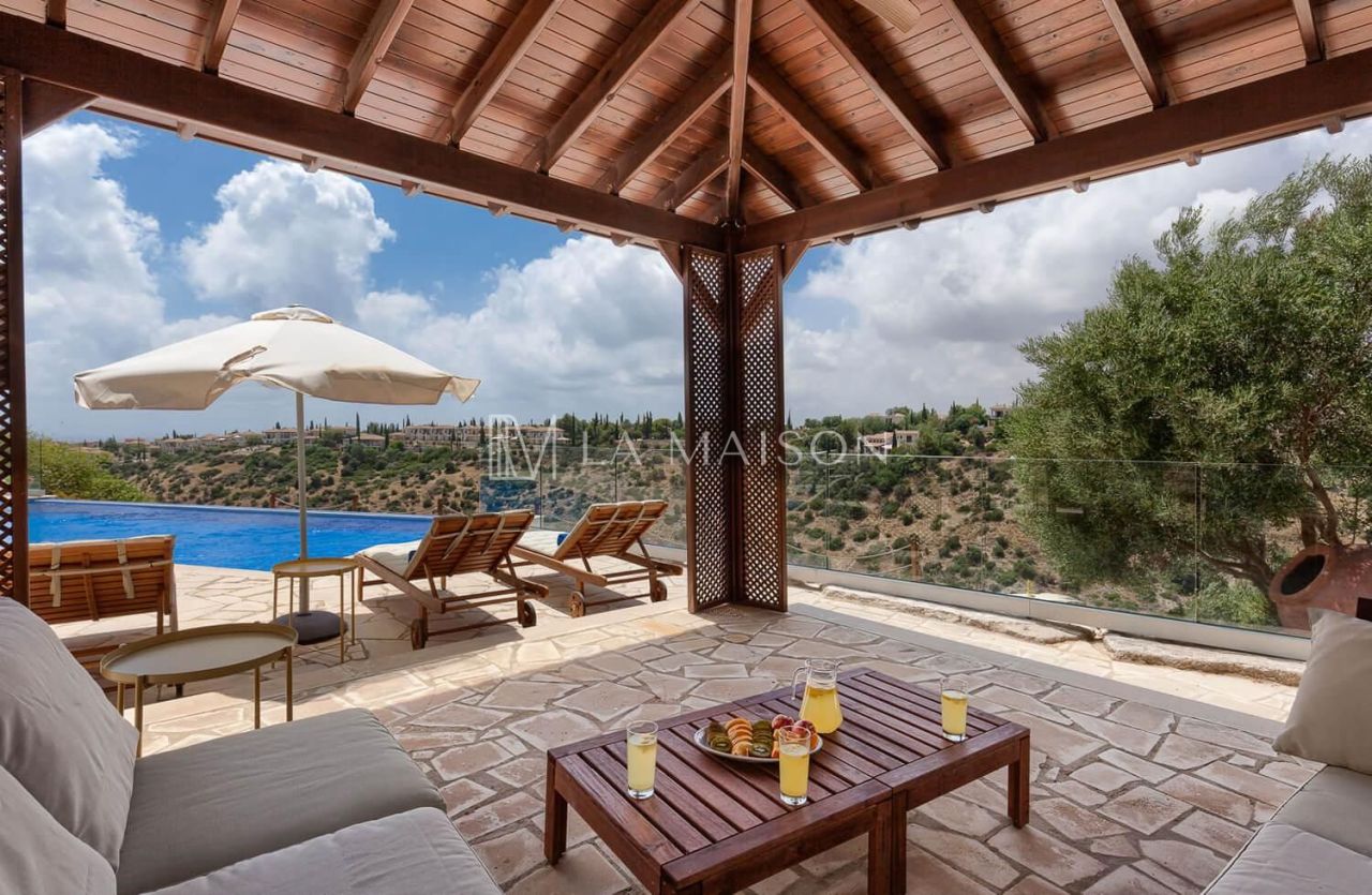 House in Paphos, Cyprus, 276 m² - picture 1