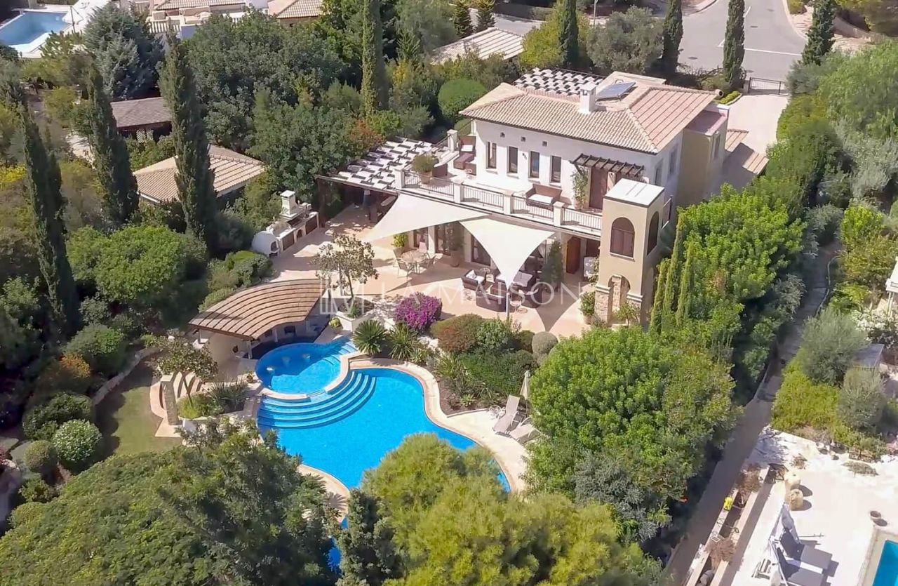 Casa en Pafos, Chipre, 266 m² - imagen 1
