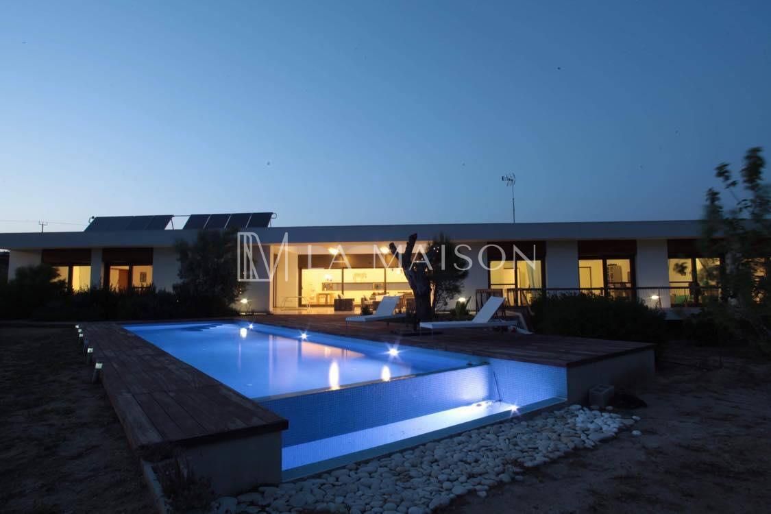 Haus in Nikosia, Zypern, 600 m² - Foto 1