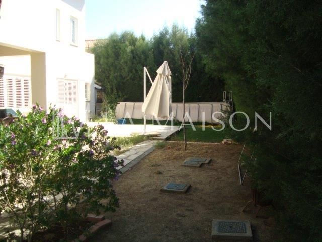 Haus in Nikosia, Zypern, 450 m² - Foto 1