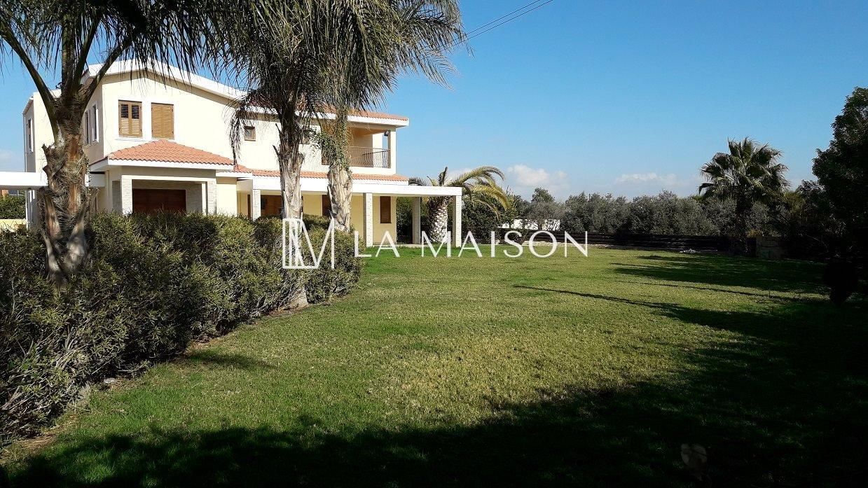 Haus in Nikosia, Zypern, 474 m² - Foto 1