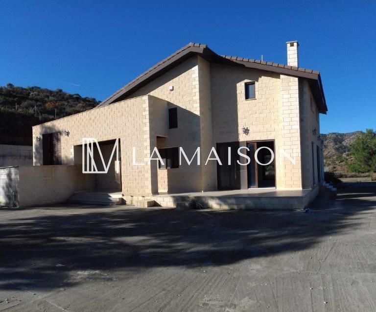 Haus in Nikosia, Zypern, 295 m² - Foto 1