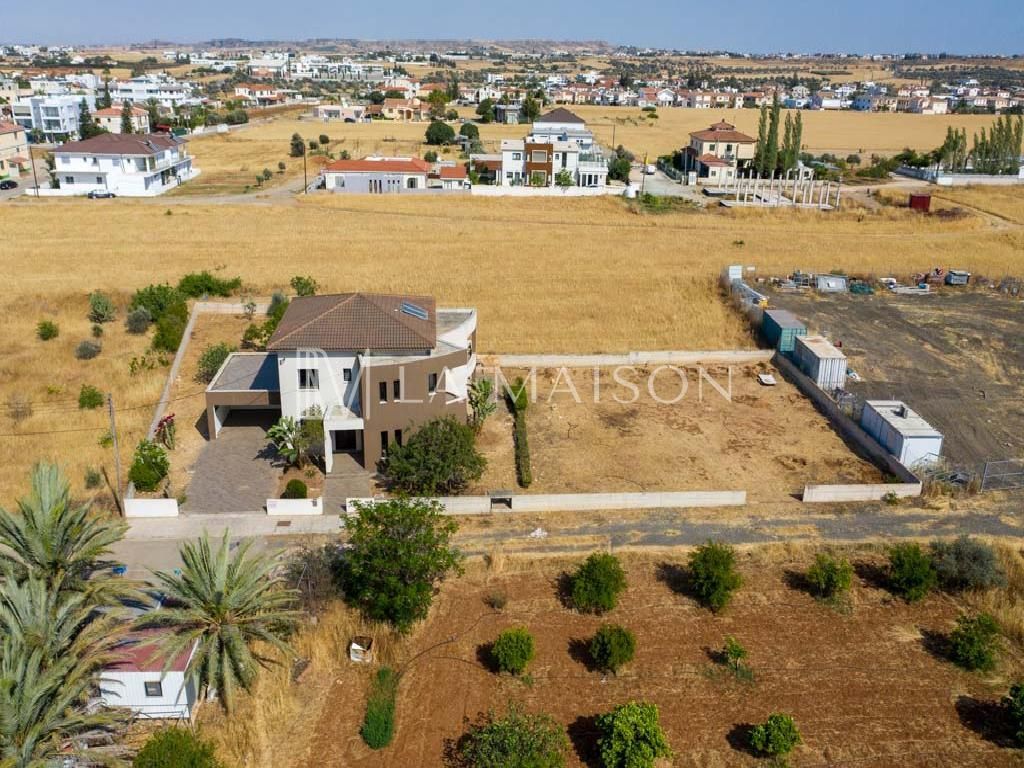 Haus in Nikosia, Zypern, 240 m² - Foto 1
