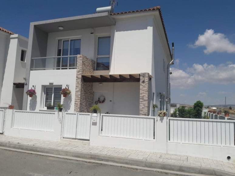 House in Larnaca, Cyprus, 165 m² - picture 1