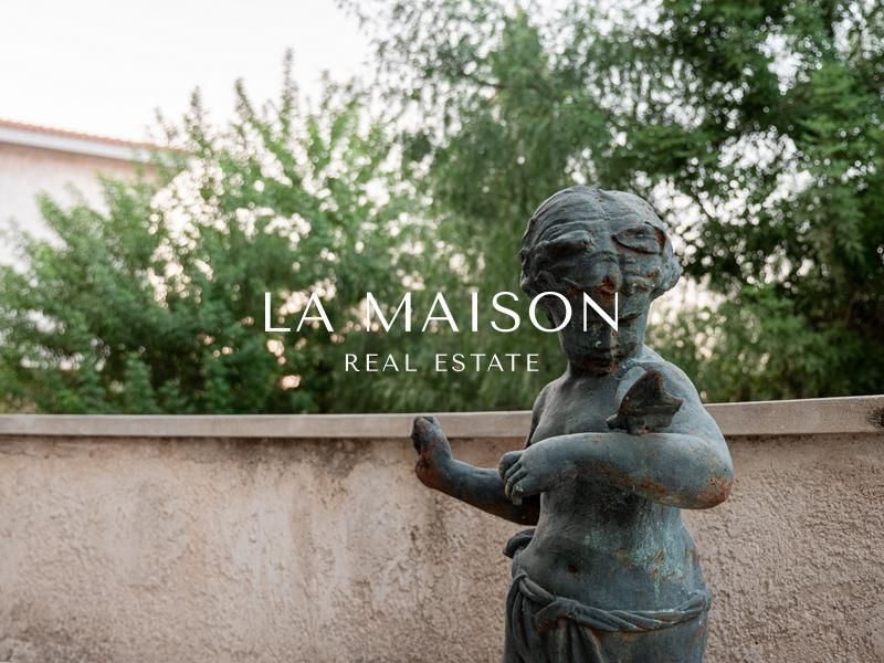 Maison à Nicosie, Chypre, 1 000 m² - image 1