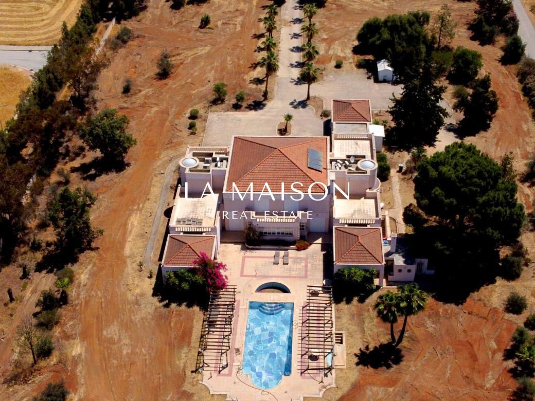 Haus in Nikosia, Zypern, 740 m² - Foto 1