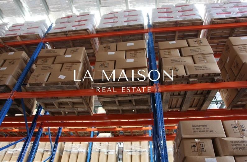 Industrial in Nicosia, Cyprus, 900 m² - picture 1