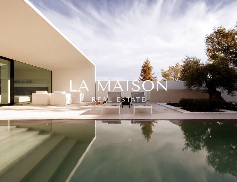 Casa en Nicosia, Chipre, 784 m² - imagen 1