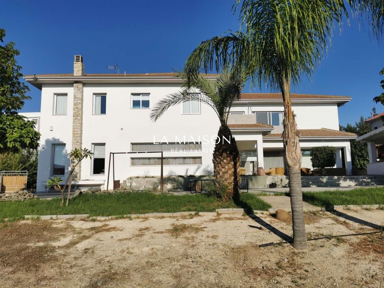 House in Nicosia, Cyprus, 430 m² - picture 1