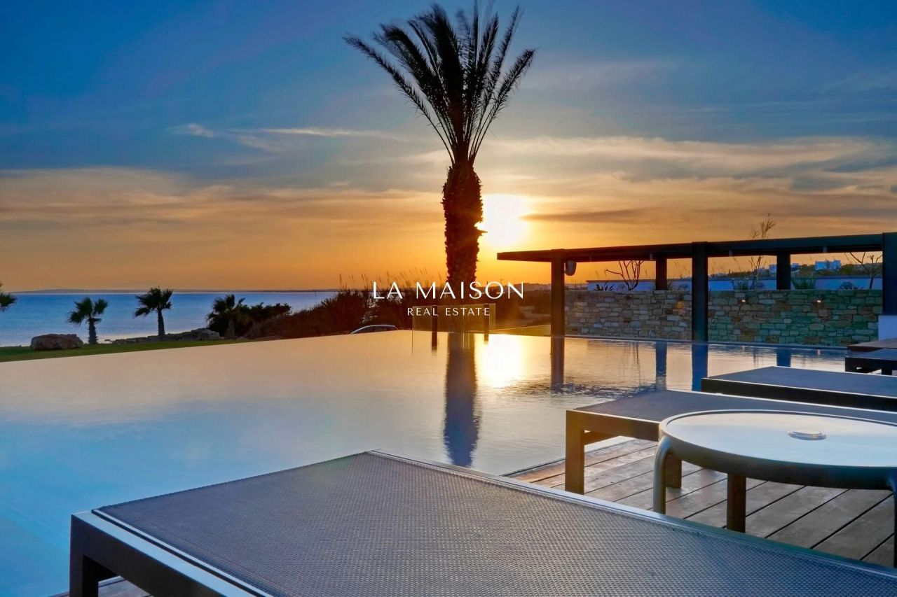 Haus in Famagusta, Zypern, 580 m² - Foto 1