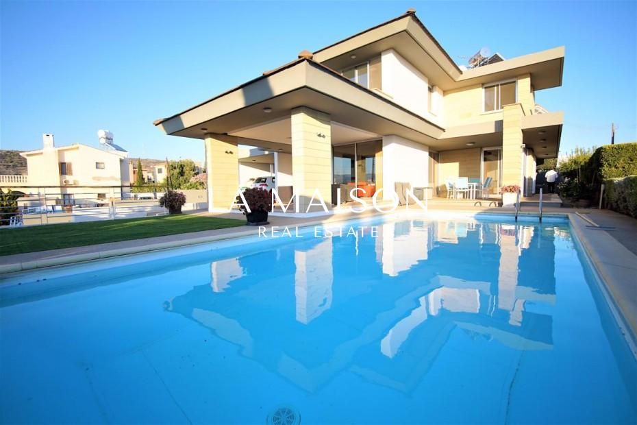 Maison à Paphos, Chypre, 340 m² - image 1