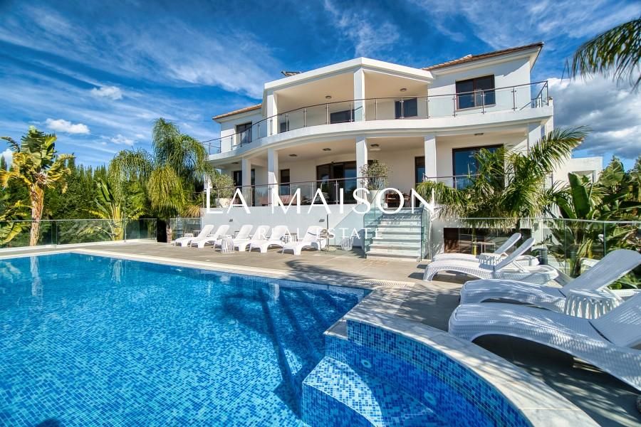 Maison à Paphos, Chypre, 725 m² - image 1