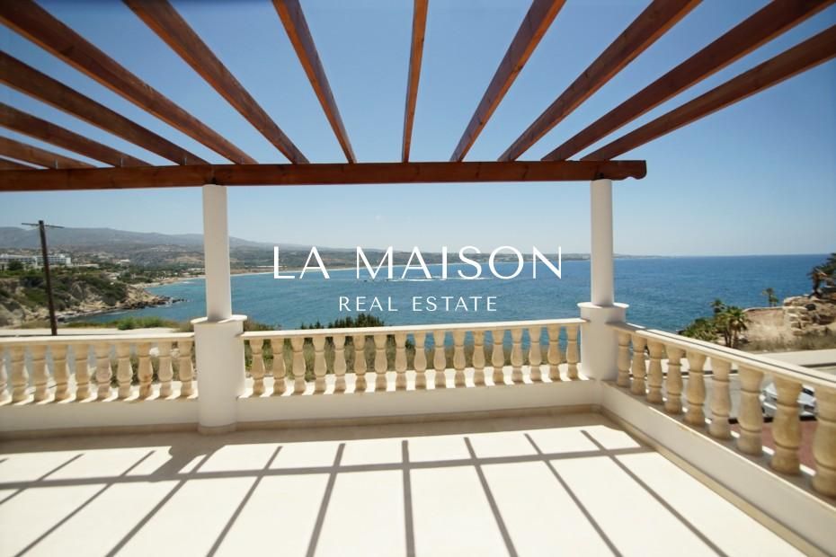 House in Paphos, Cyprus, 220 m² - picture 1