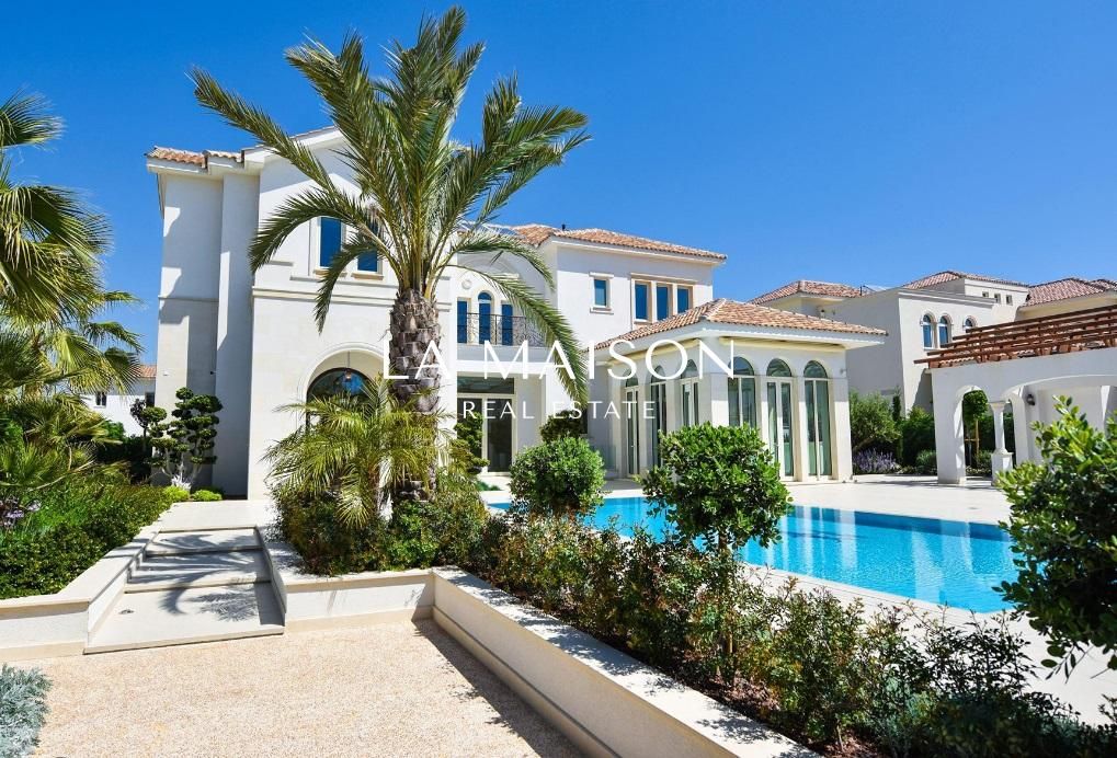 House in Larnaca, Cyprus, 676 m² - picture 1