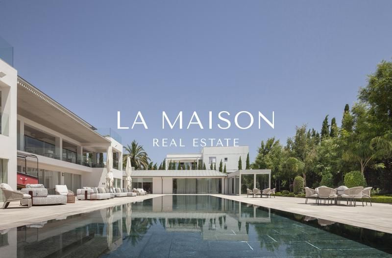 Casa en Nicosia, Chipre, 1 700 m² - imagen 1