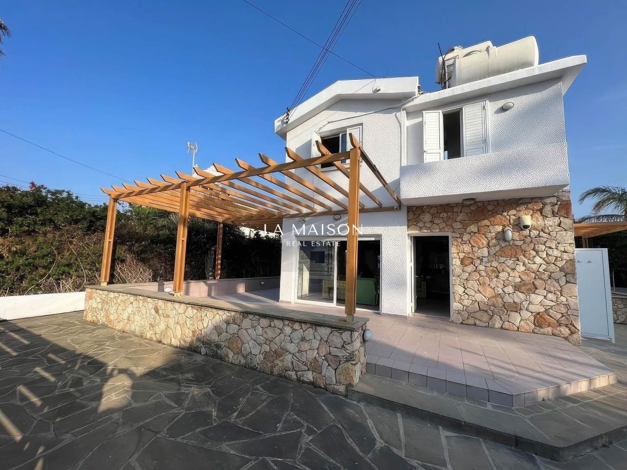 Maison à Famagouste, Chypre, 130 m² - image 1