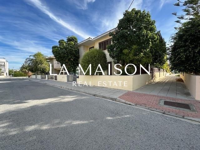 Casa en Nicosia, Chipre, 371 m² - imagen 1