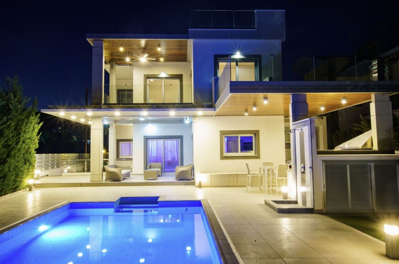 Casa en Limasol, Chipre, 275 m² - imagen 1