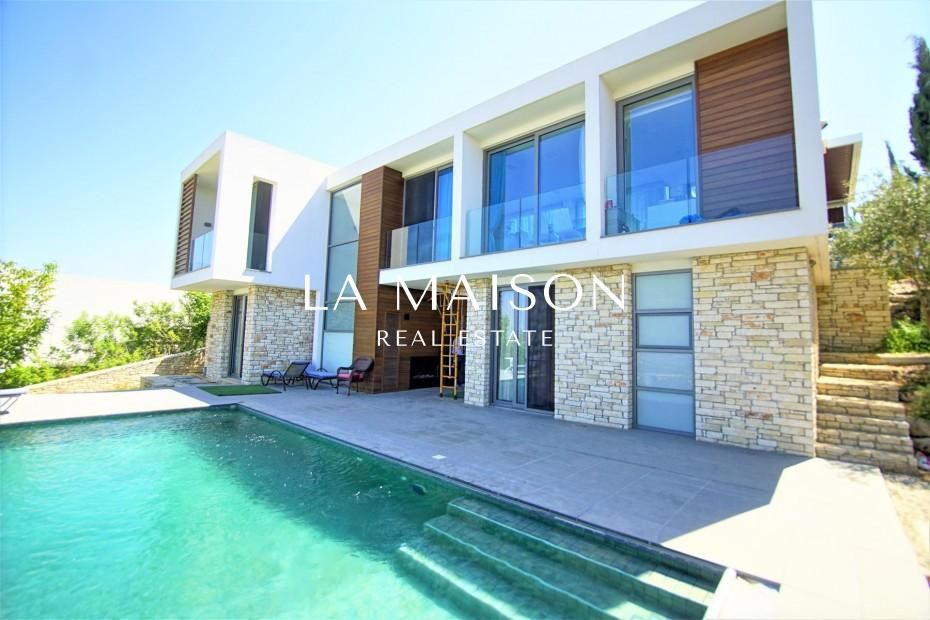 Maison à Paphos, Chypre, 200 m² - image 1