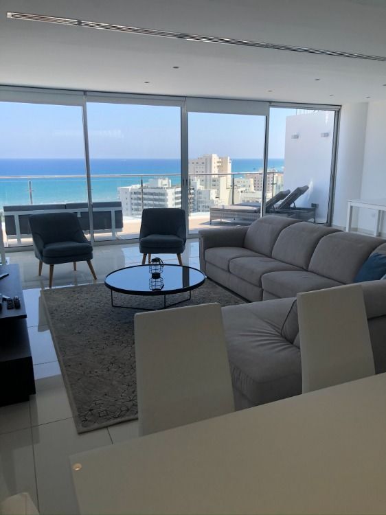Apartment in Larnaka, Zypern, 200 m² - Foto 1
