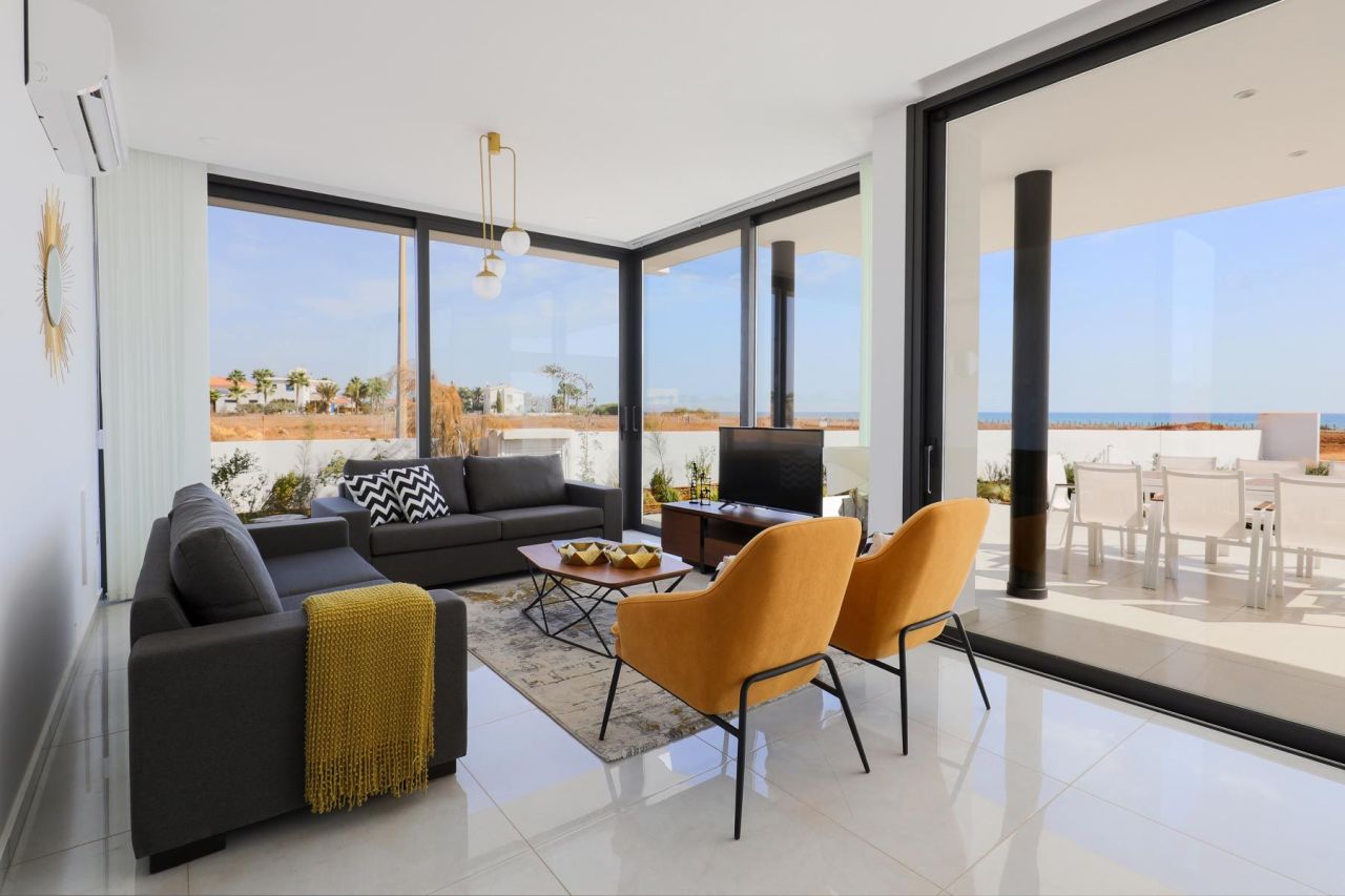 Maison à Famagouste, Chypre, 159 m² - image 1