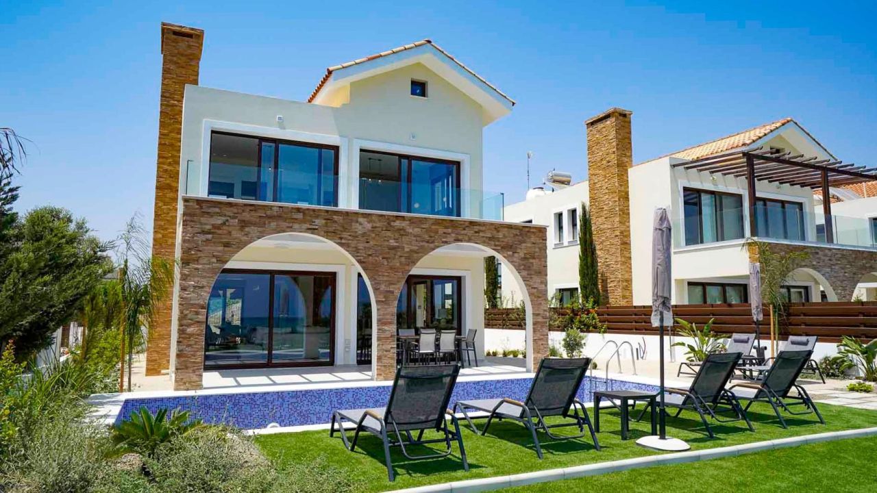 House in Famagusta, Cyprus, 166 m² - picture 1