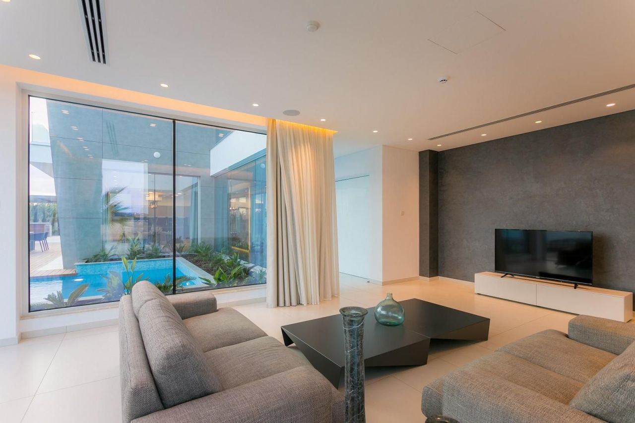 Casa en Famagusta, Chipre, 254 m² - imagen 1