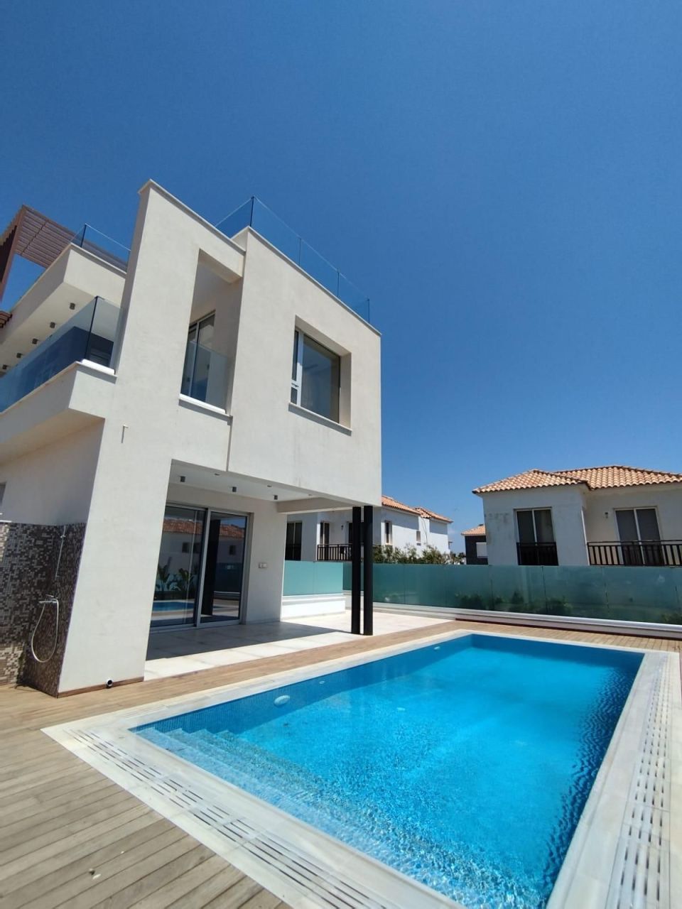 House in Famagusta, Cyprus, 227 m² - picture 1