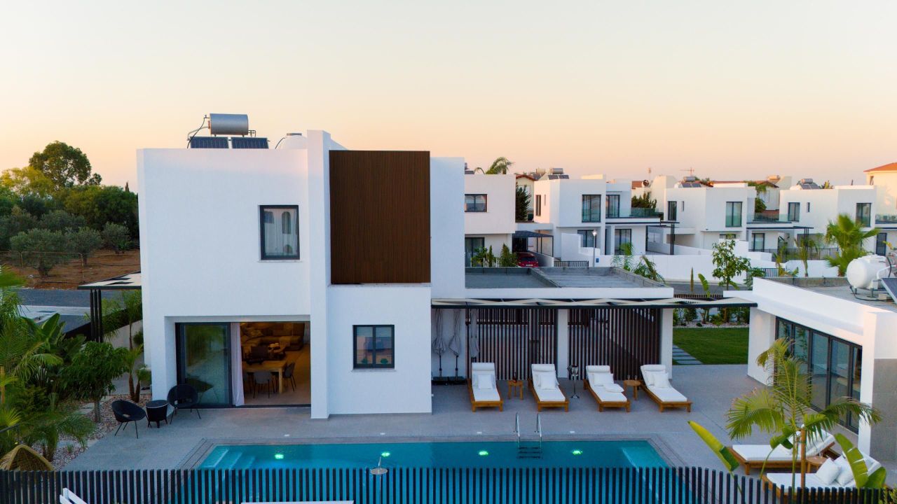 House in Famagusta, Cyprus, 134 m² - picture 1