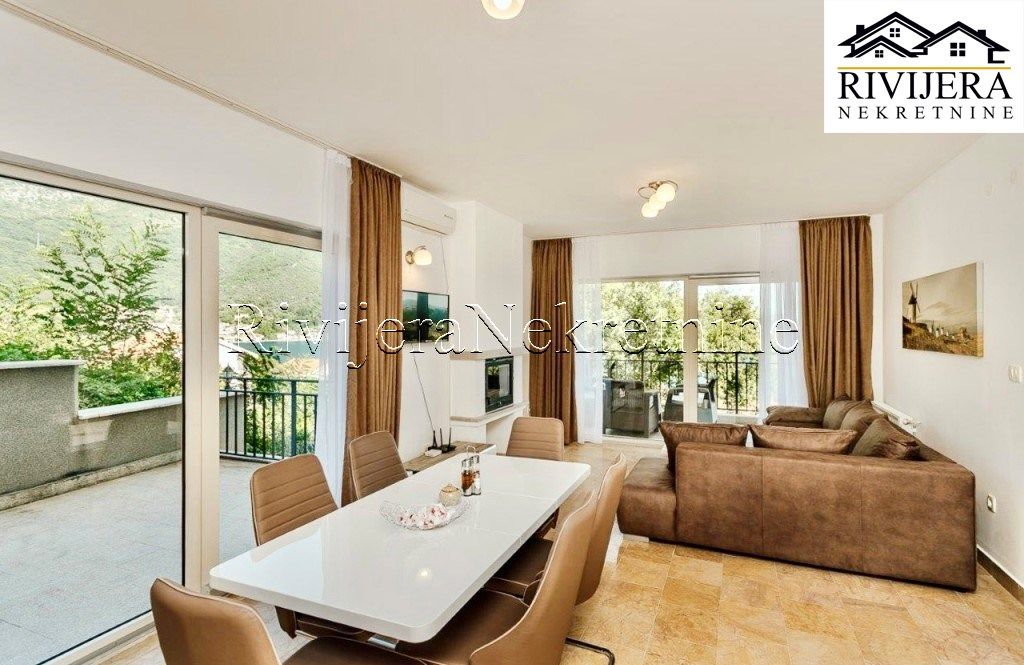 Wohnung in Herceg-Novi, Montenegro, 96 m² - Foto 1