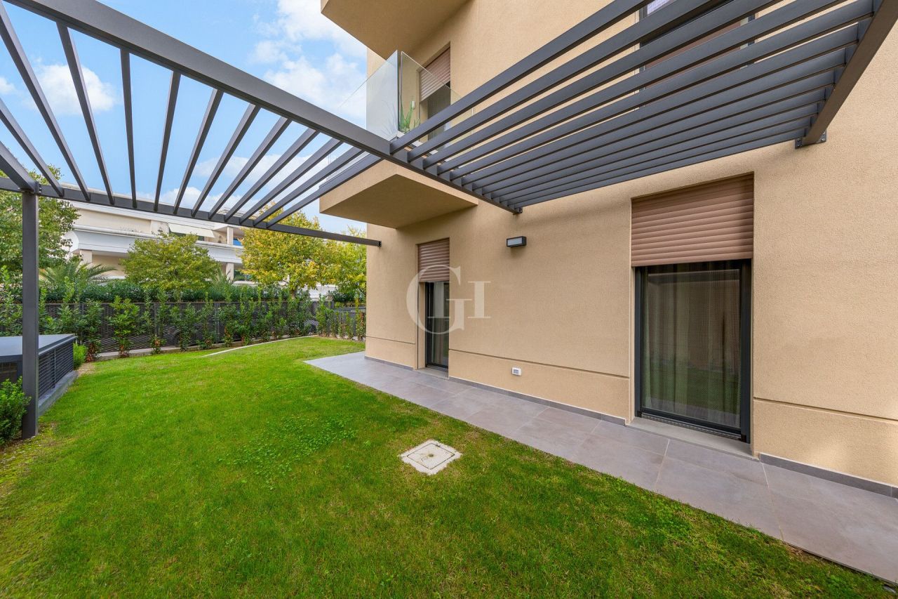 Apartment on Lake Garda, Italy, 128 m² - picture 16