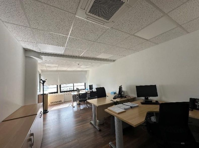 Bureau à Nicosie, Chypre, 427 m² - image 7