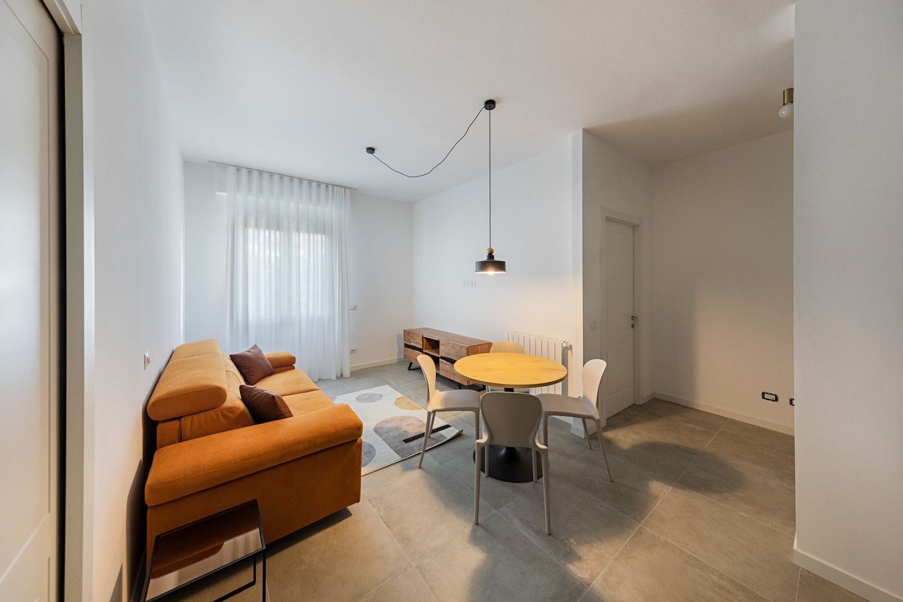 Apartamento por Lago de Garda, Italia, 80 m² - imagen 3
