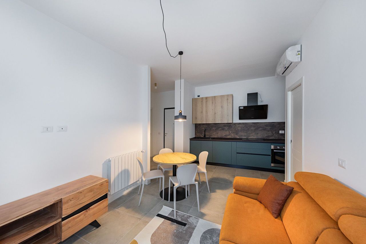 Apartamento por Lago de Garda, Italia, 80 m² - imagen 4