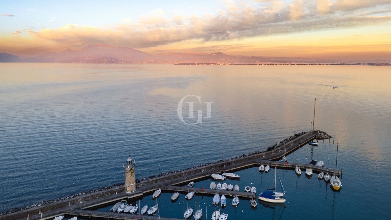 Apartamento por Lago de Garda, Italia, 80 m² - imagen 14