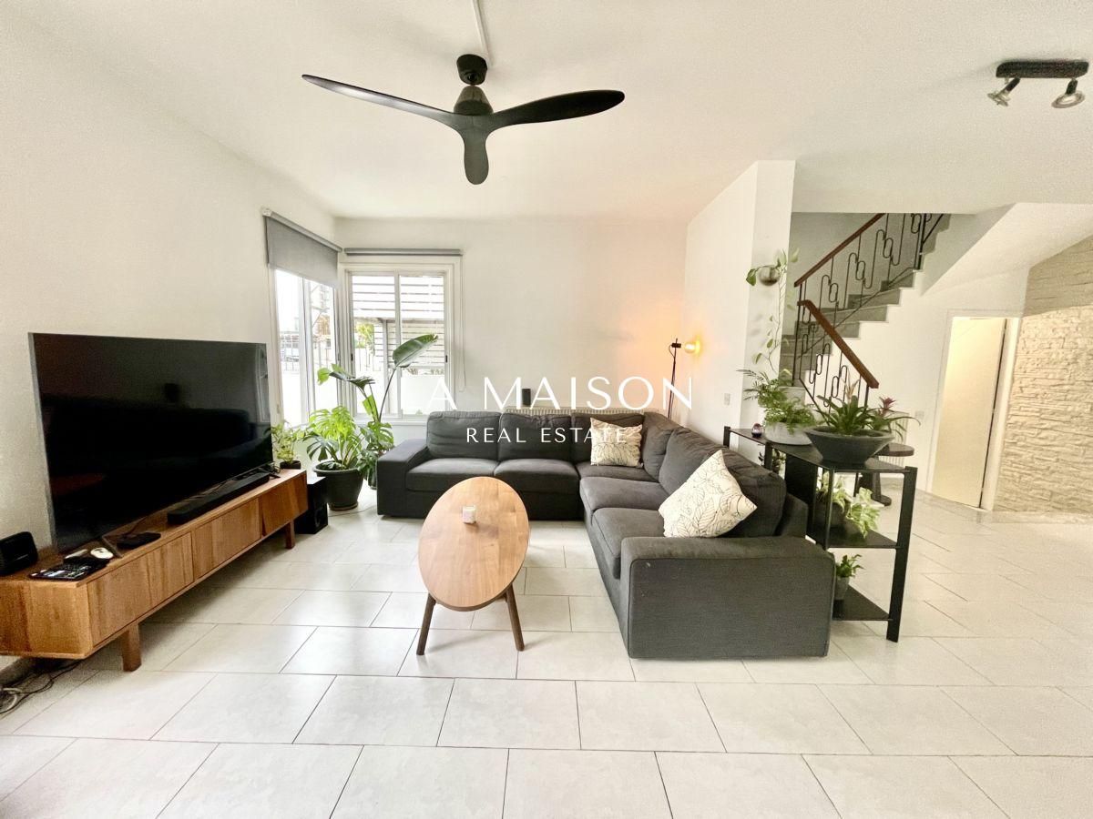 House in Nicosia, Cyprus, 210 m² - picture 9