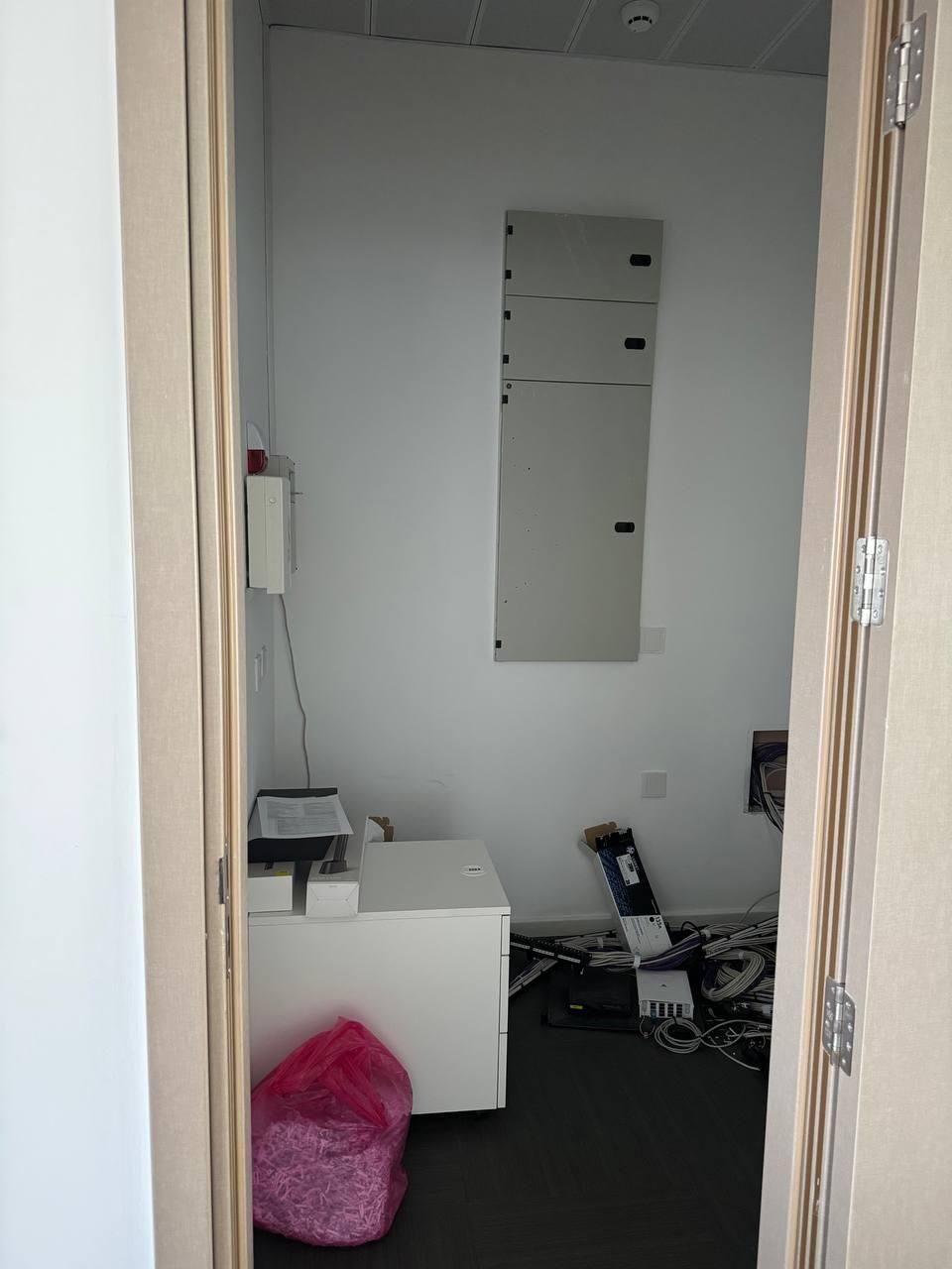 Ufficio a Limassol, Cipro, 200 m² - foto 12