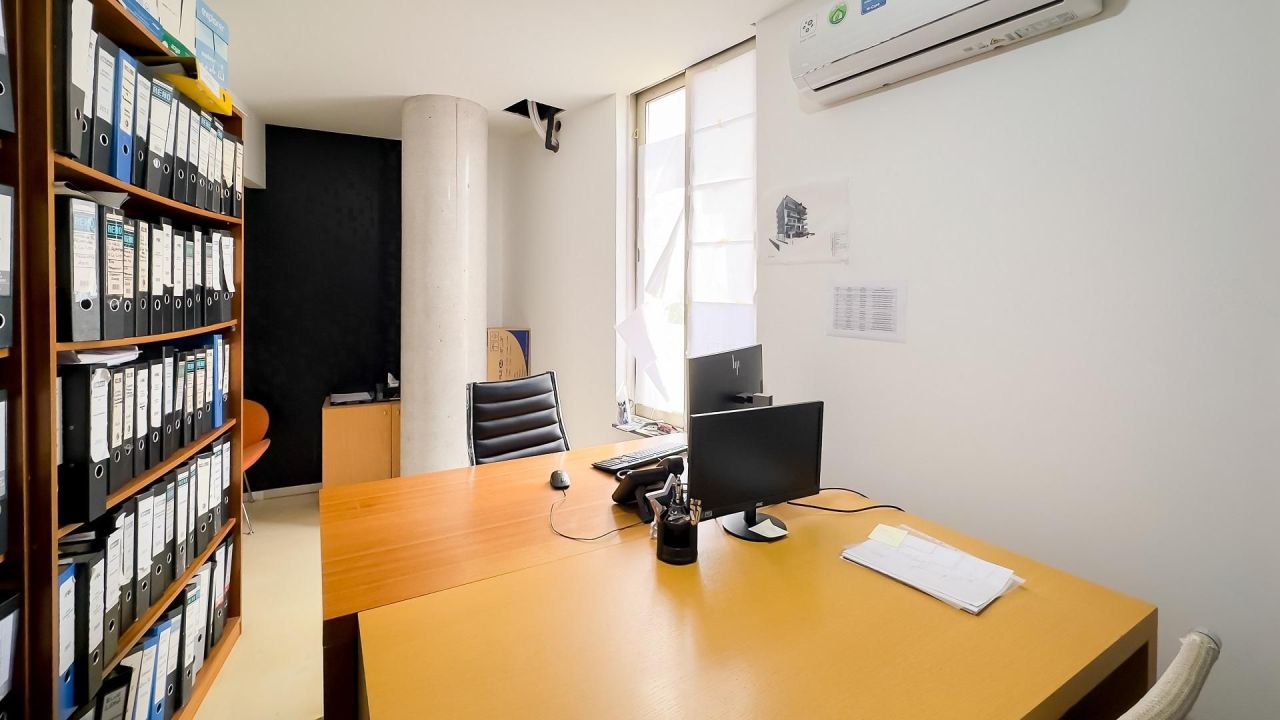 Office in Famagusta, Cyprus, 315 m² - picture 14