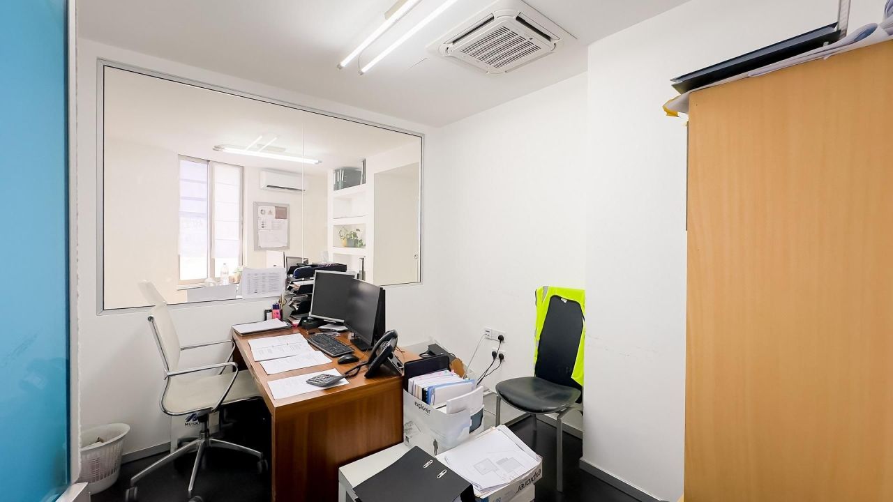 Office in Famagusta, Cyprus, 315 m² - picture 16