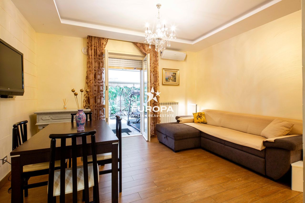 Flat in San Remo, Italy, 69 m² - picture 3