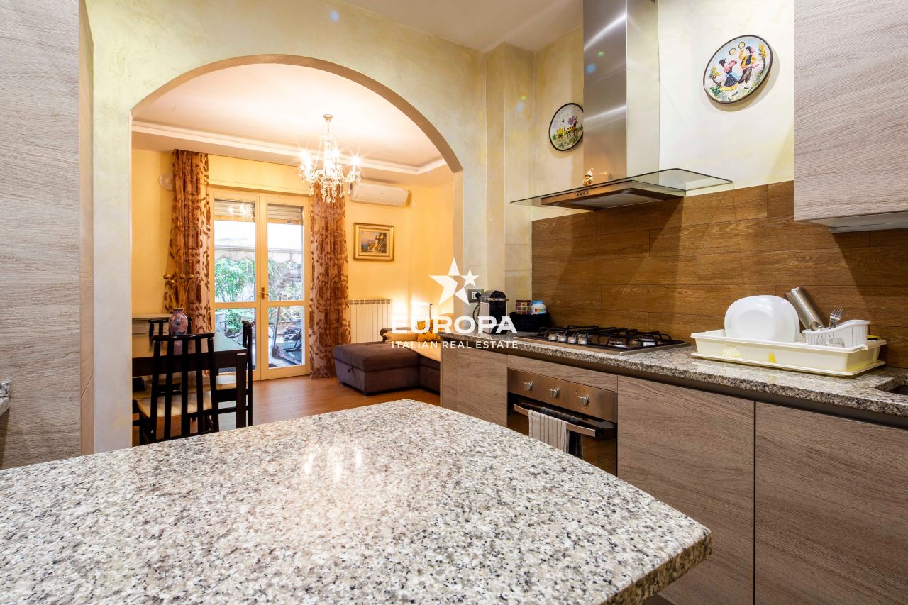 Flat in San Remo, Italy, 69 m² - picture 7