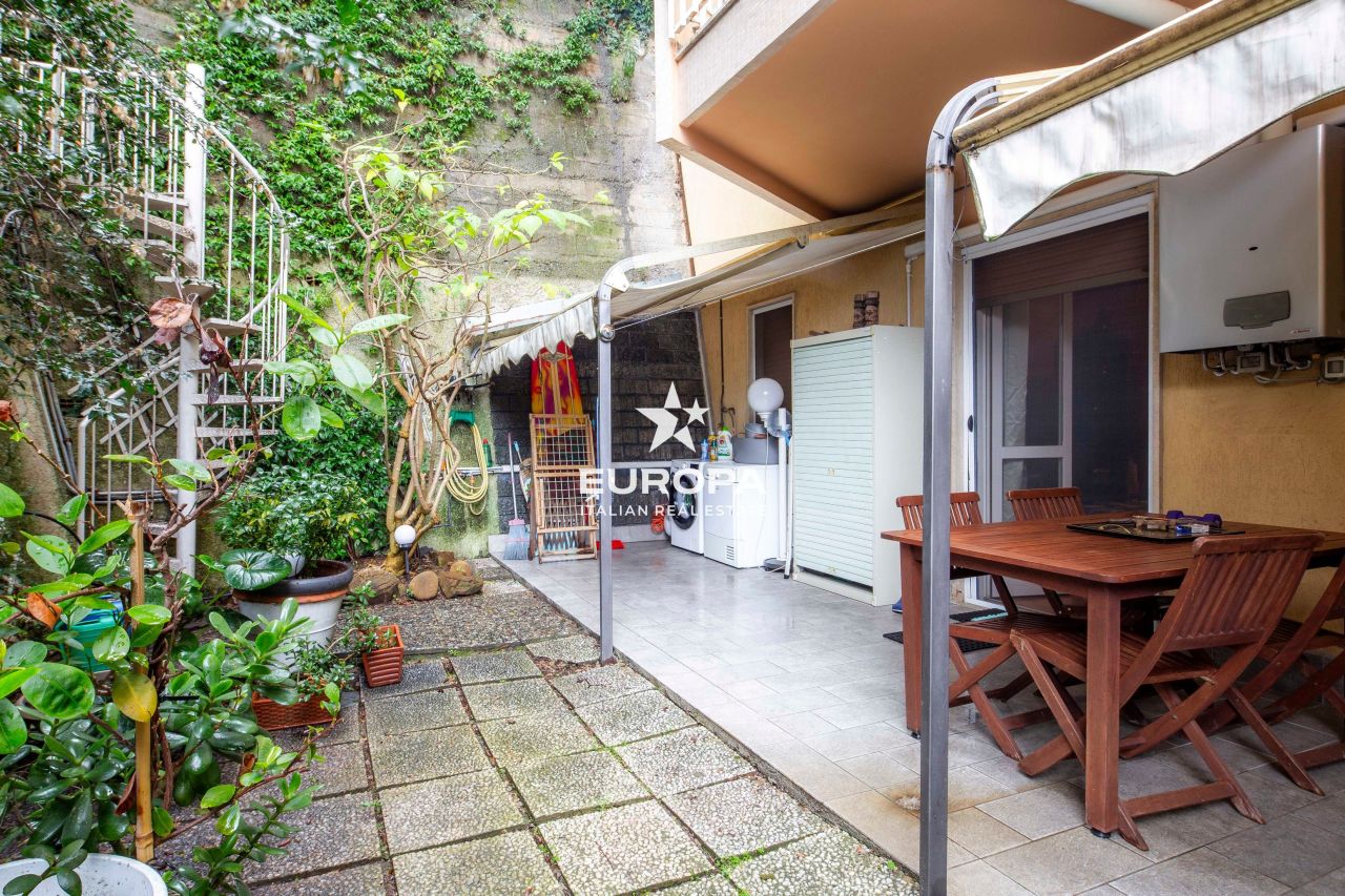 Flat in San Remo, Italy, 69 m² - picture 16