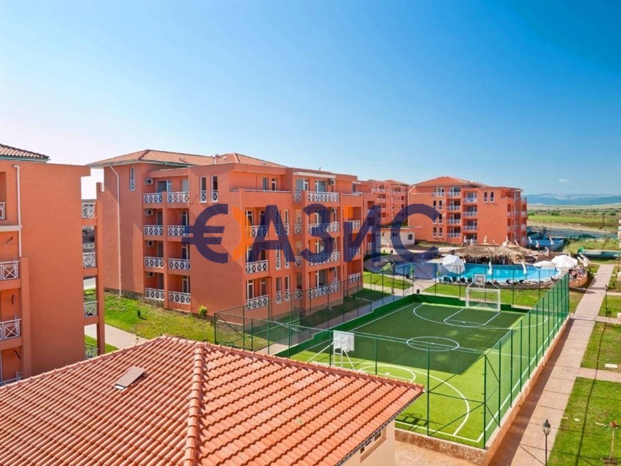 Appartement à Slantchev Briag, Bulgarie, 56 m² - image 11